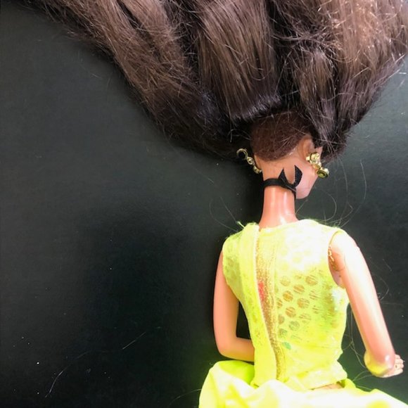 Barbie 1966- Cut and Style Brunette Doll, Vintage. - Picture 3 of 10